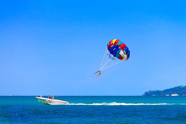 Parasailing at Calangute Beach - photo 1